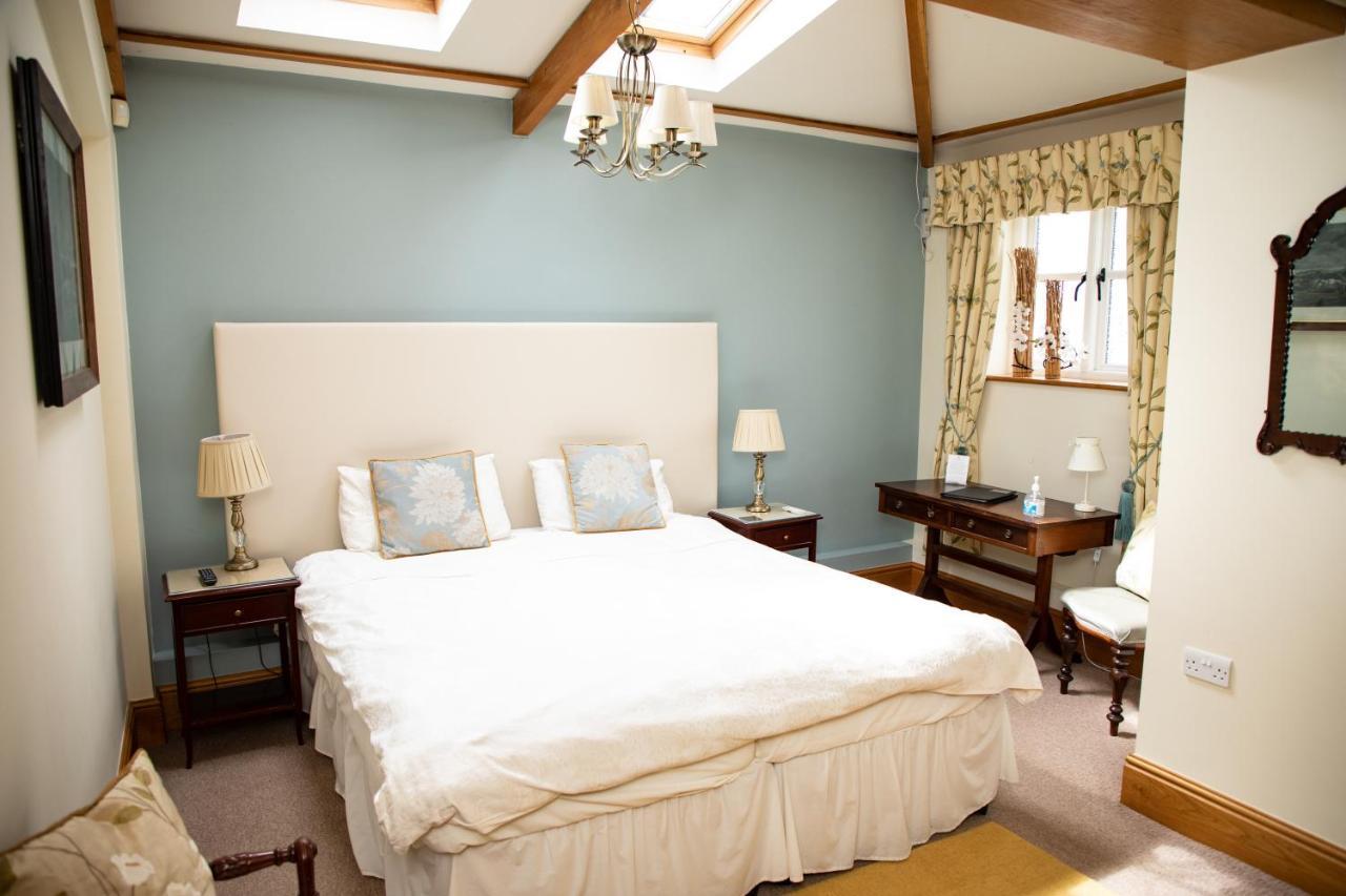 Mere Brook House Уиррал Экстерьер фото